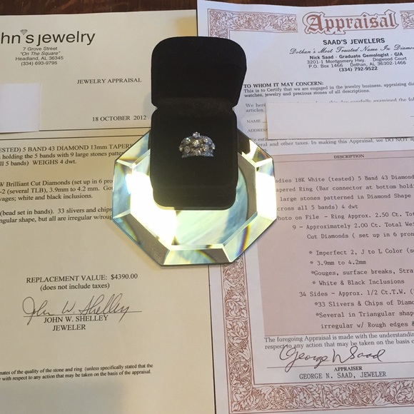 💥SOLD💥Ladies 18k White Gold Diamond Ring🎁 - Picture 4 of 9